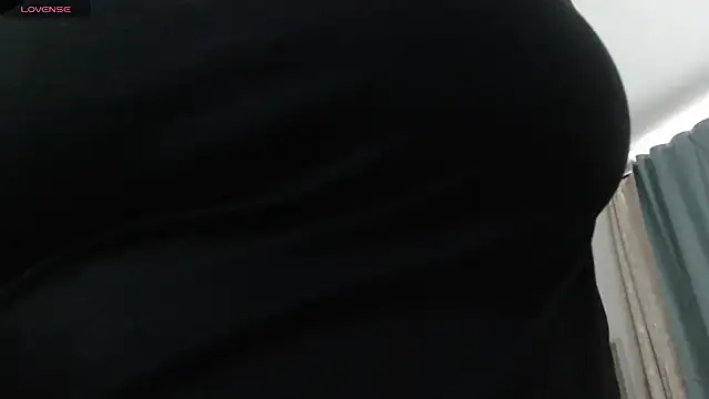 MommyHelpsmee online show from 10/15/25, 07:14