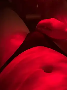 Snapshot of DiamondZar77038 chatting on 12/21/24, 11:24 DiamondZar77038 online show from 12/21/24, 11:24