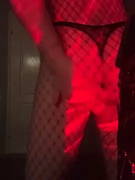 Snapshot of DiamondZar77038 chatting on 01/08/25, 09:01 DiamondZar77038 online show from 01/08/25, 09:01