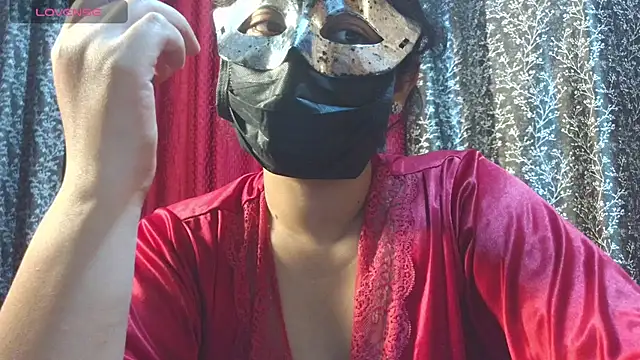 Snapshot of freesoul272002 chatting on 10/19/25, 04:07 freesoul272002 online show from 10/19/25, 04:07