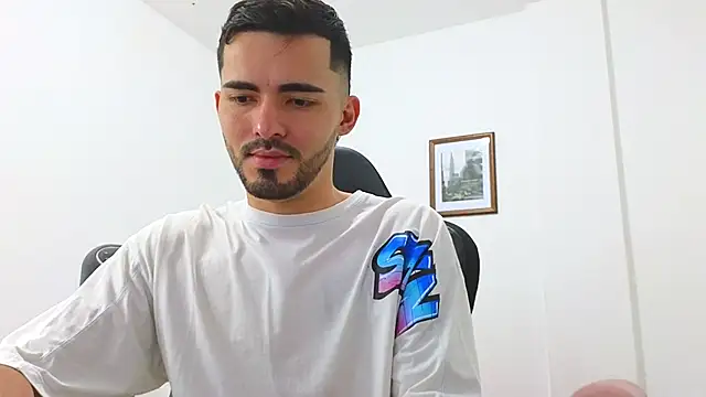 Massimoo 07 online show from 01/01/25, 10:35