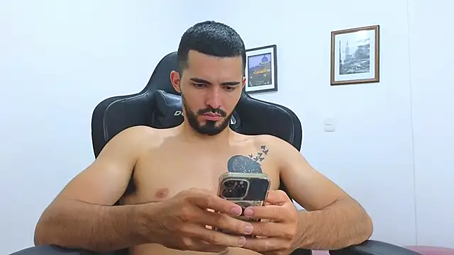 Massimoo 07 online show from 03/08/25, 01:28