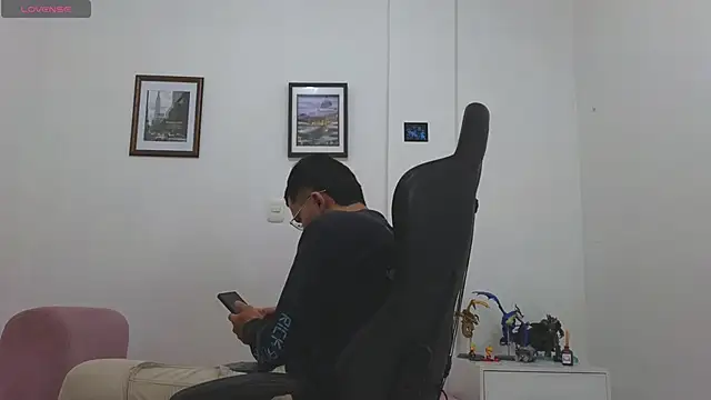 Massimoo 07 online show from 11/07/25, 07:25