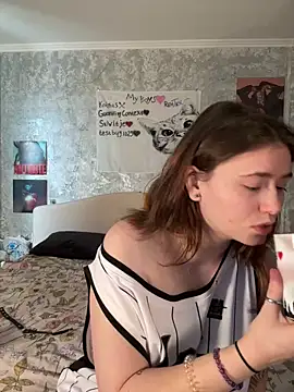 Sabrina shells online show from 10/08/25, 10:24