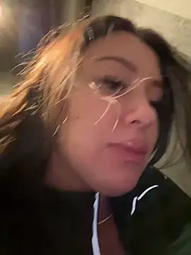 Snapshot of AndreaMood chatting on 02/15/25, 06:44 AndreaMood online show from 02/15/25, 06:44