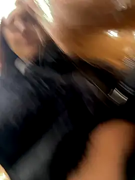 Snapshot of AndreaMood chatting on 10/12/25, 06:23 AndreaMood online show from 10/12/25, 06:23