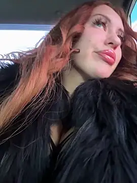 Snapshot of AndreaMood chatting on 10/21/25, 02:56 AndreaMood online show from 10/21/25, 02:56