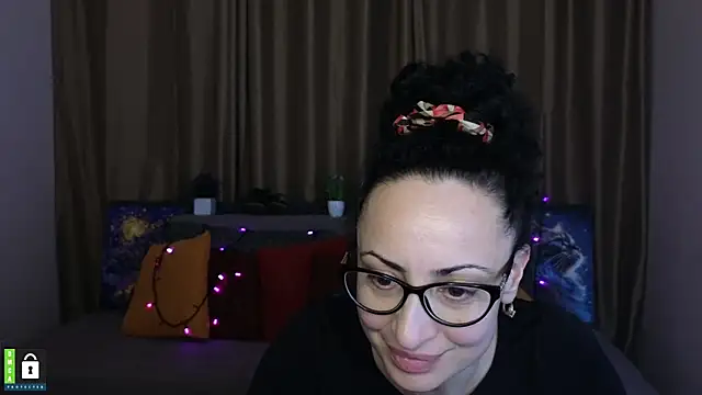 Arianasweety23 online show from 03/04/25, 09:32