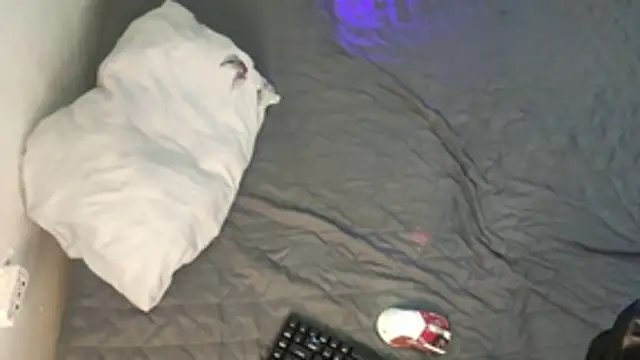 kyle 898 online show from 12/02/25, 01:50