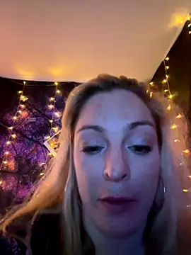 kayNkris online show from 10/23/25, 06:45