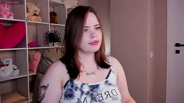 EricaElliott online show from 11/18/25, 09:36