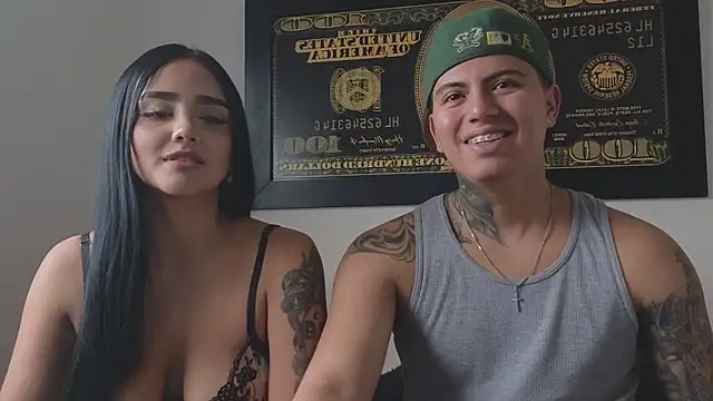 Snapshot of Thiago_x_Sahara chatting on 09/18/25, 02:19 Thiago x Sahara online show from 09/18/25, 02:19