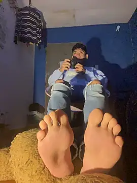 usersweet online show from 11/27/25, 04:58