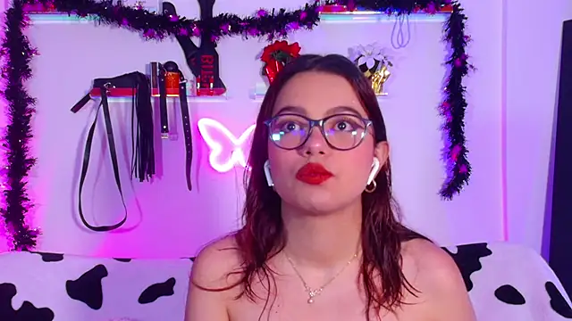 EmiF26 online show from 10/22/25, 03:40