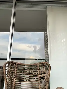 Snapshot of Karol_Towers chatting on 02/18/25, 10:47 Karol Towers online show from 02/18/25, 10:47