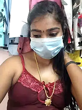 Snapshot of meena_27 chatting on 02/01/25, 10:37 meena 27 online show from 02/01/25, 10:37