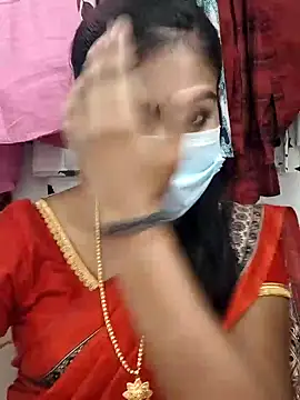 Snapshot of meena_27 chatting on 02/02/25, 04:11 meena 27 online show from 02/02/25, 04:11