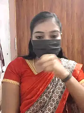Snapshot of meena_27 chatting on 03/14/25, 05:02 meena 27 online show from 03/14/25, 05:02
