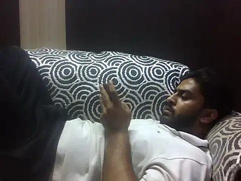 indihotguy online show from 10/07/25, 02:14