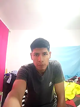 Snapshot of elmazitogrande chatting on 01/03/25, 10:40 elmazitogrande online show from 01/03/25, 10:40