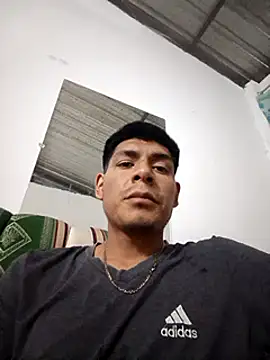 Snapshot of elmazitogrande chatting on 02/08/25, 02:36 elmazitogrande online show from 02/08/25, 02:36