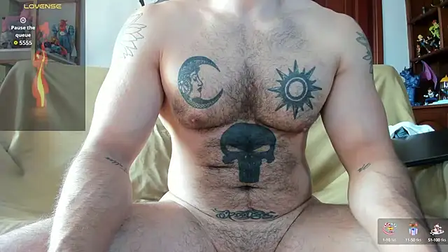 Snapshot of Lyon_White chatting on 09/13/25, 12:38 Lyon White online show from 09/13/25, 12:38