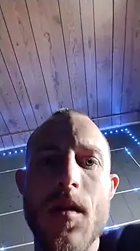 Snapshot of 618fuckupp chatting on 02/21/25, 11:44 618fuckupp online show from 02/21/25, 11:44