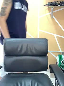 Snapshot of Br4ndxpimm chatting on 02/13/25, 05:11 Br4ndxpimm online show from 02/13/25, 05:11
