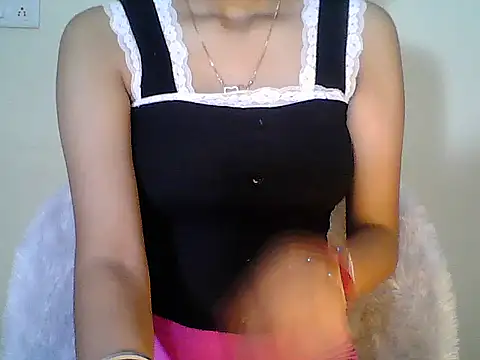 Snapshot of Naughty_Nayra chatting on 09/26/25, 03:05 Naughty Nayra online show from 09/26/25, 03:05