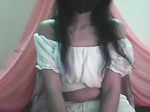 Snapshot of roseofvenom chatting on 01/07/25, 05:53 roseofvenom online show from 01/07/25, 05:53