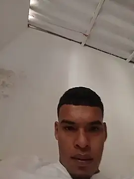 Snapshot of XGublex chatting on 11/19/25, 01:33 XGublex online show from 11/19/25, 01:33