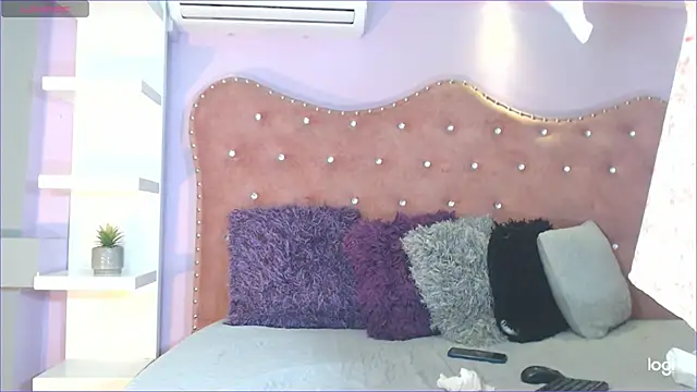 Annabelle-Villareal online show from 02/04/25, 07:55