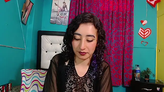 Snapshot of valerie_mase chatting on 09/26/25, 06:56 valerie mase online show from 09/26/25, 06:56
