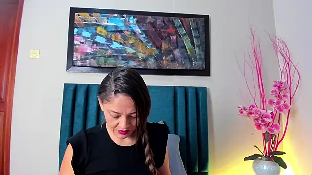 EloiseQuinn online show from 10/17/25, 01:25