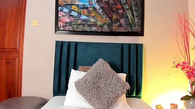 EloiseQuinn online show from 10/24/25, 01:07