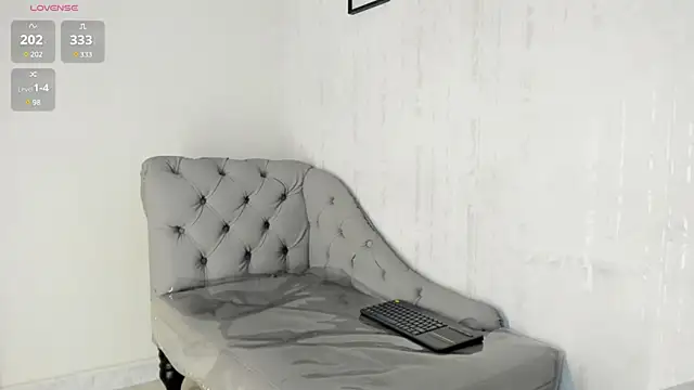 susana78   online show from 02/05/25, 10:44