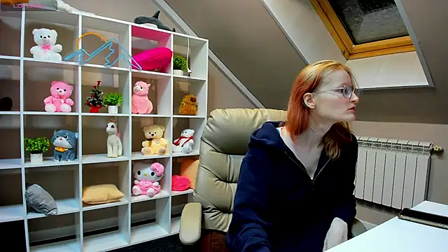 Snapshot of ElizabethHarpper chatting on 01/03/25, 01:27 ElizabethHarpper online show from 01/03/25, 01:27