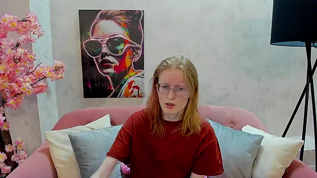 Snapshot of ElizabethHarpper chatting on 01/24/25, 01:45 ElizabethHarpper online show from 01/24/25, 01:45