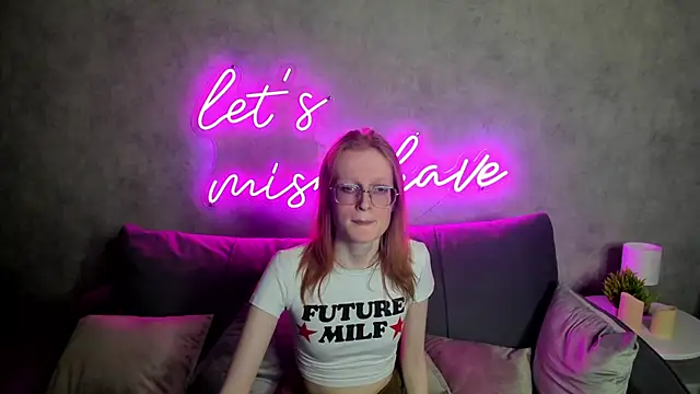 Snapshot of ElizabethHarpper chatting on 02/01/25, 02:13 ElizabethHarpper online show from 02/01/25, 02:13