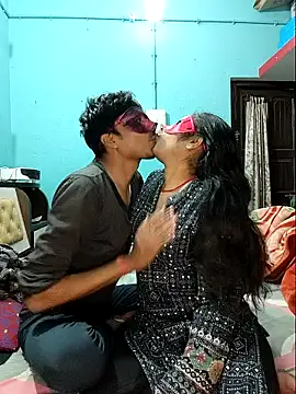 Snapshot of Hot_purva chatting on 12/28/24, 10:03 Hot purva online show from 12/28/24, 10:03