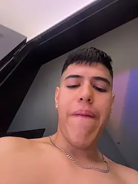 Angel Khouri online show from 10/25/25, 04:09