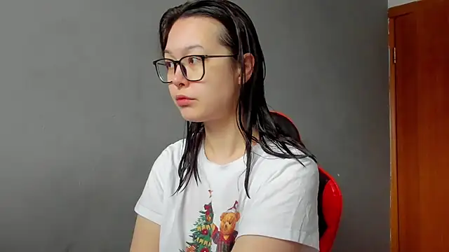 kittenrisha online show from 01/19/25, 07:57