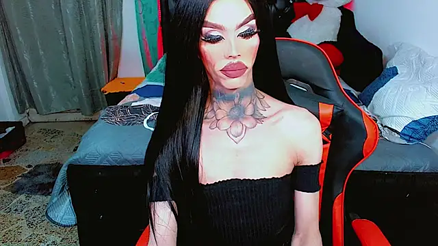 Snapshot of Alextwink chatting on 11/10/25, 05:01 Alextwink online show from 11/10/25, 05:01