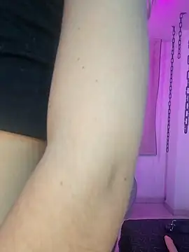 Sara Davina online show from 02/04/25, 07:40