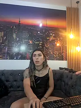 Sara Davina online show from 02/04/25, 08:17