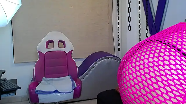 Sara Davina online show from 03/15/25, 03:40