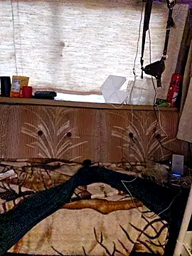 StruggleSnuggles online show from 11/05/25, 11:49