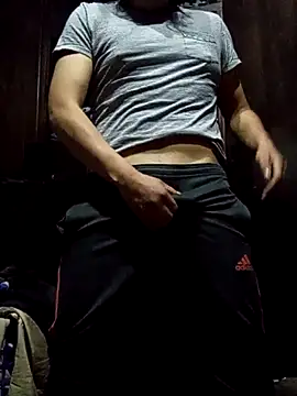 Snapshot of WIZI_00 chatting on 02/17/25, 03:58 WIZI 00 online show from 02/17/25, 03:58