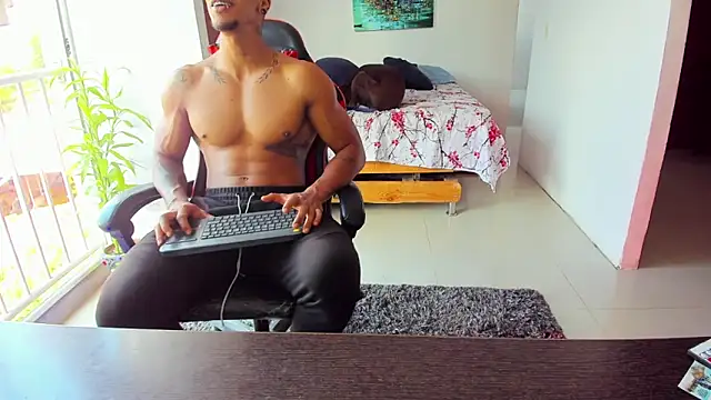 Snapshot of Adam_Valenciia chatting on 10/09/25, 05:44 Adam Valenciia online show from 10/09/25, 05:44