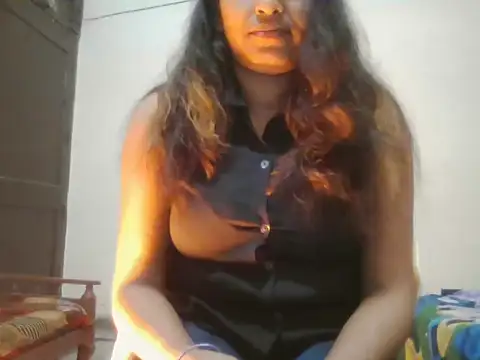 Hot-shanvi online show from 02/07/25, 03:45